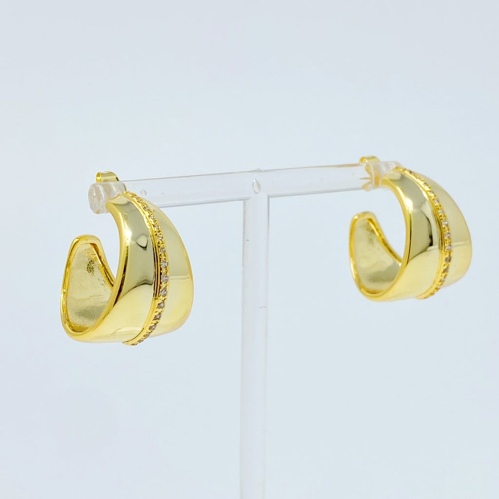 Urban Trendly Gold Hoop Earrings with CZ Sparkle