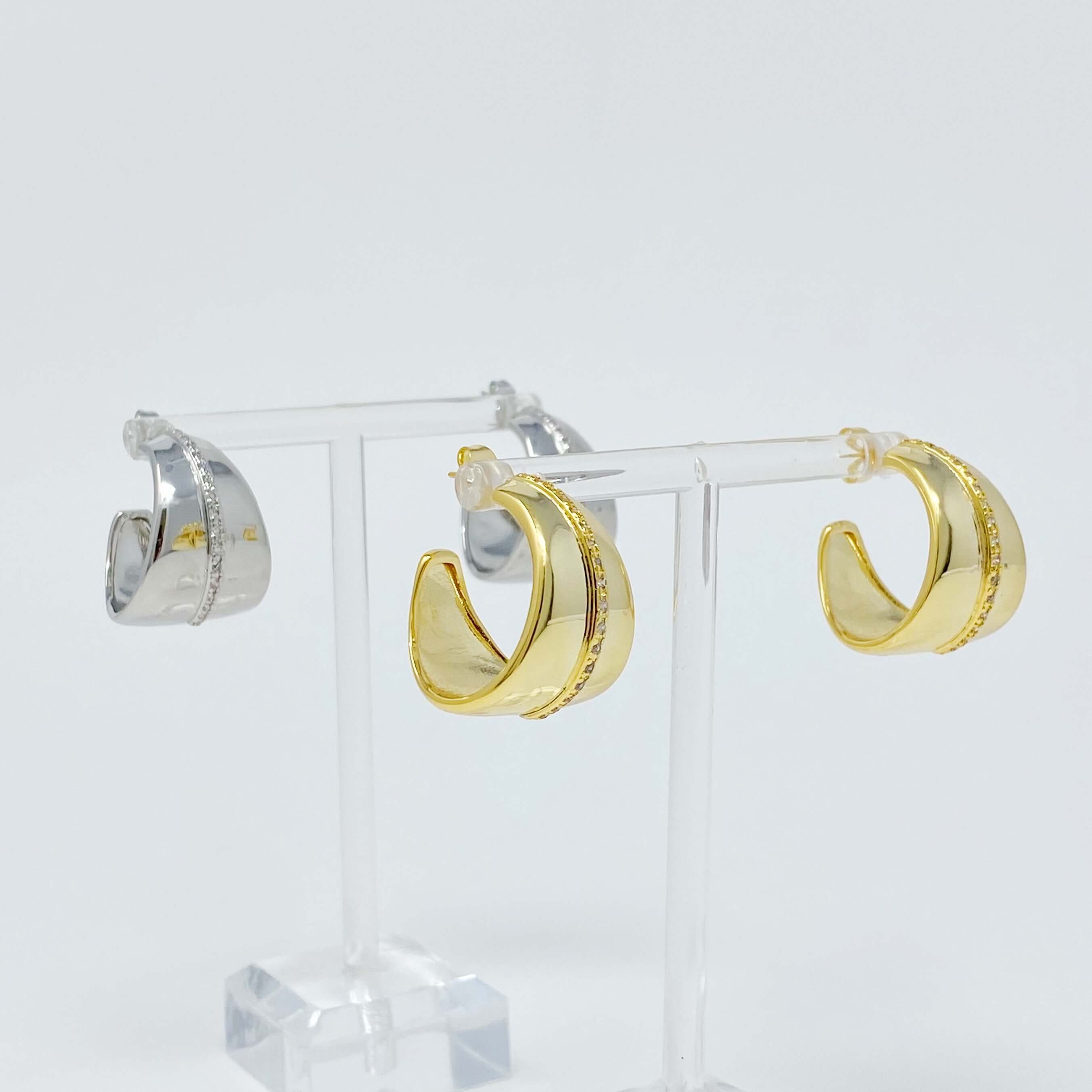 Urban Trendly Gold Hoop Earrings with CZ Sparkle