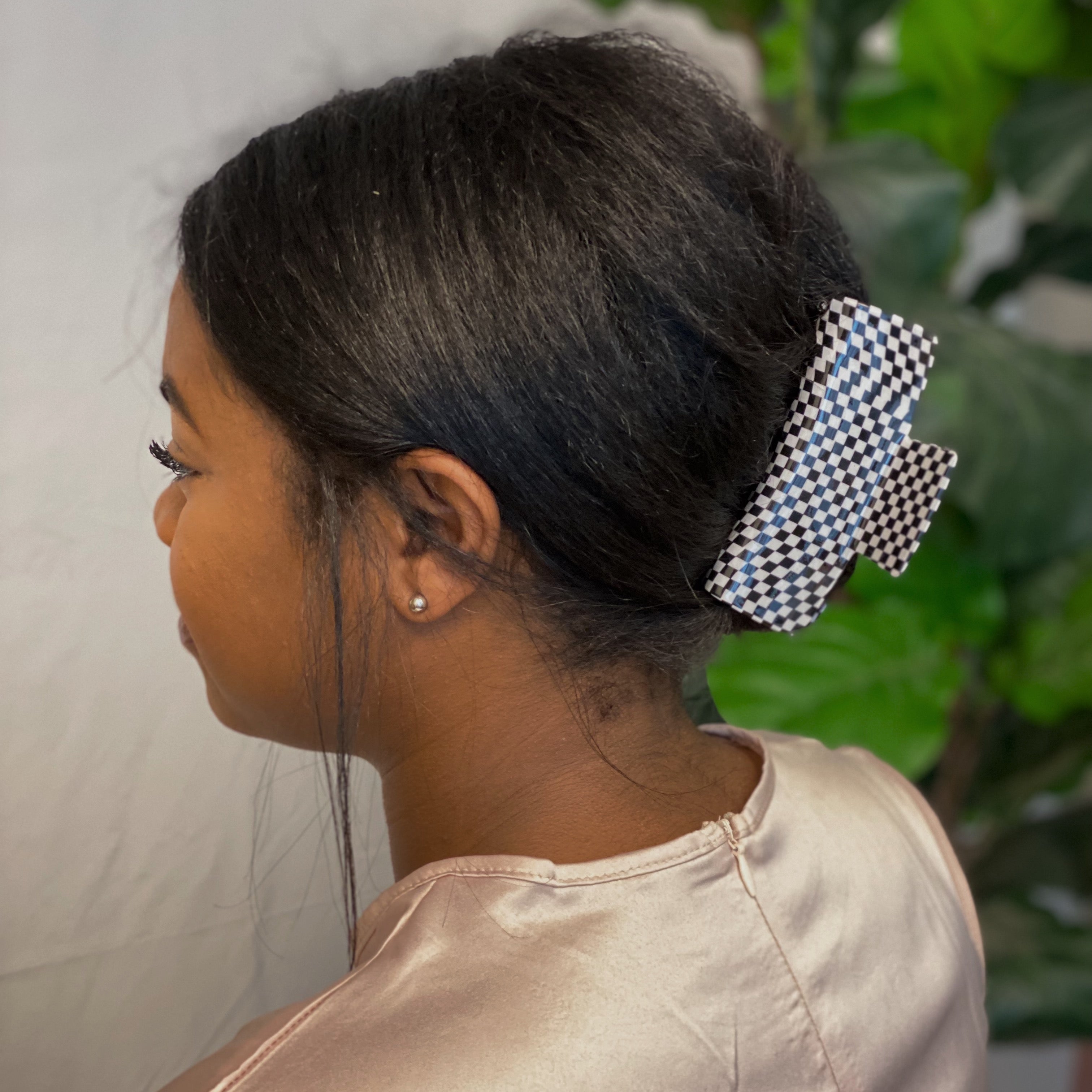 Urban Trendly Oversized Checkered Hair Claw Clip Women