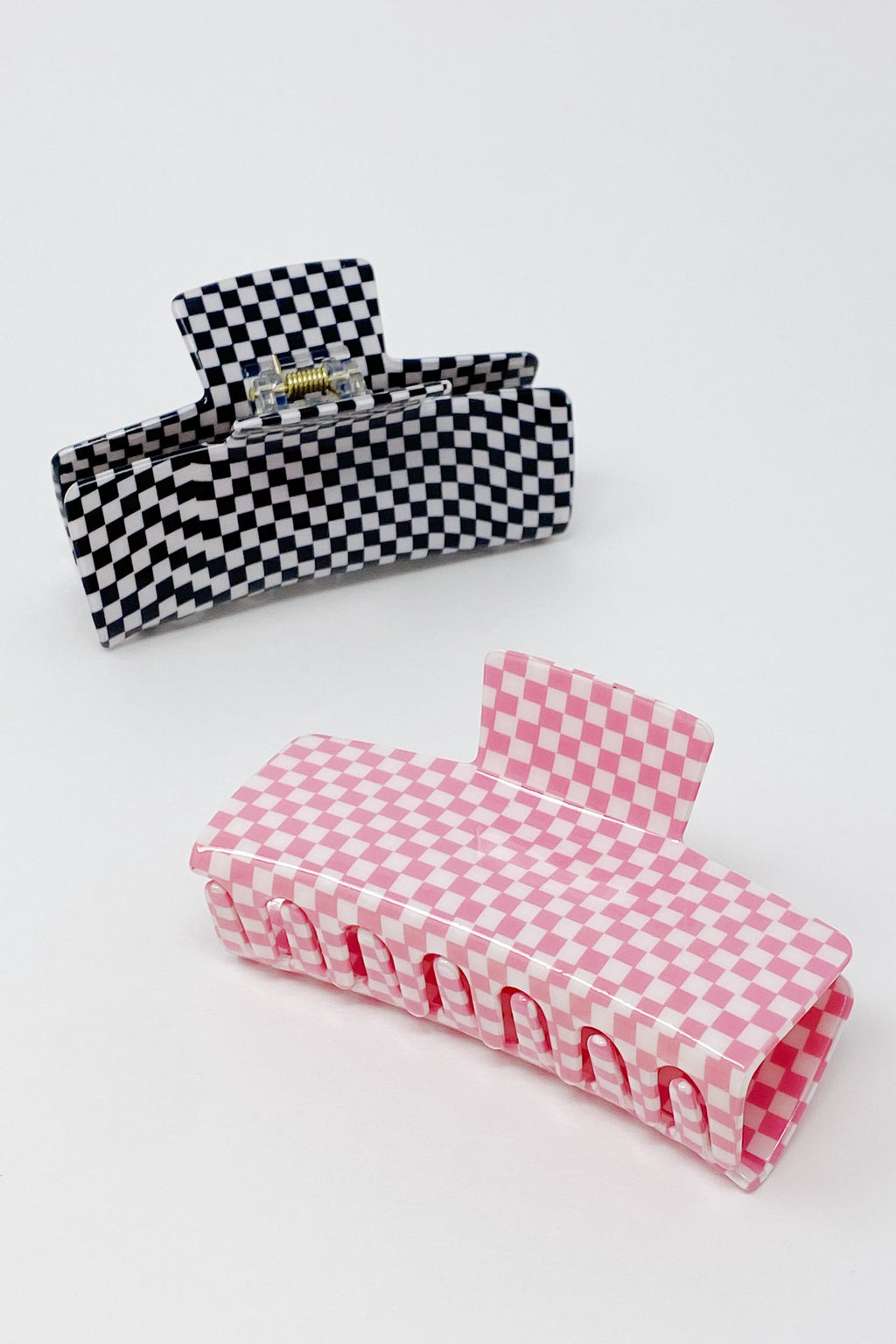 Urban Trendly Oversized Checkered Hair Claw Clip Women